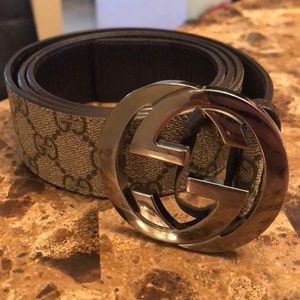 Men’s Gucci belt